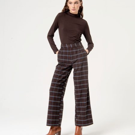 pantalon amplio de cuadros marron de surkana