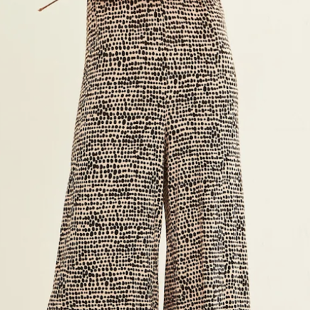 Mono tirantes black & white con escote en V”