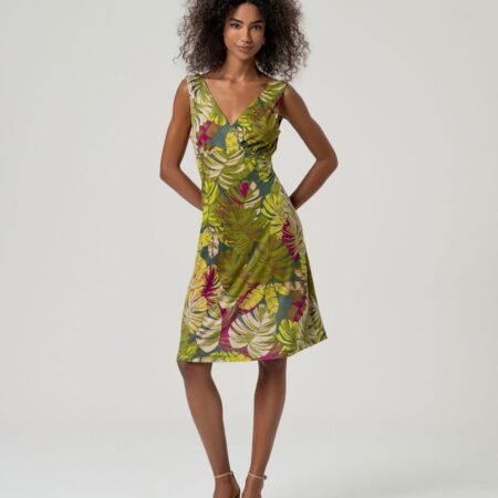 Vestido largo estampado multicolor con tirantes finos y escote pico de Surkana